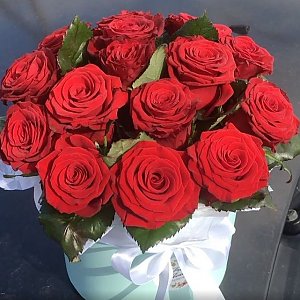 Шляпная коробка из 15 роз, FRESH FLOWERS