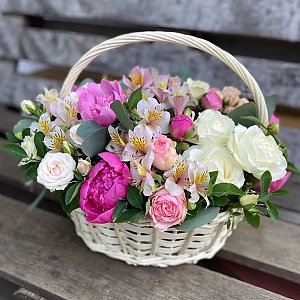 Сборная Корзинка Нежность, FRESH FLOWERS