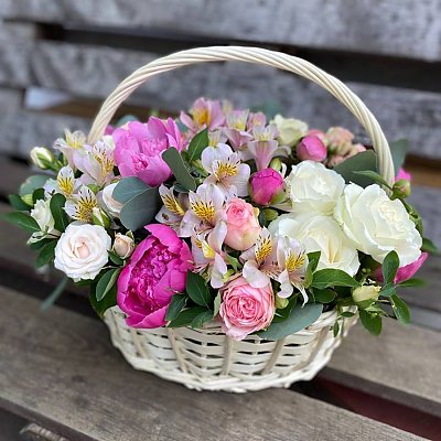 Заказать Сборная Корзинка Нежность, FRESH FLOWERS