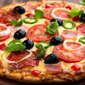 Пицца с ветчиной и помидорами, Корн Дог