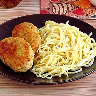 Заказать Котлеты из свинины Домашние, спагетти отварные с маслом, Кафе Трактир