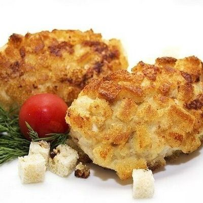 Заказать Котлета куриная рубленая Несвижская, пюре картофельное с маслом, Кафе Трактир