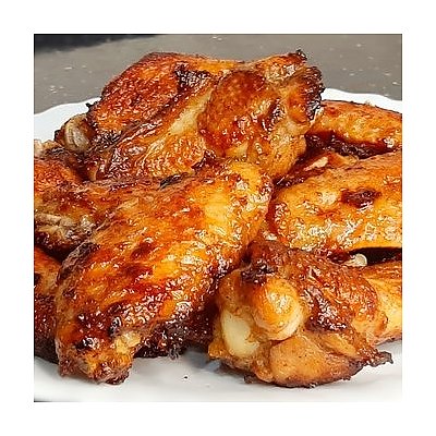 Заказать Плечики куриные запеченные с соусом, макароны отварные с маслом, Кафе Трактир