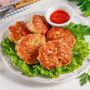 Биточек Златень куриный, макароны отварные с маслом, Кафе Трактир