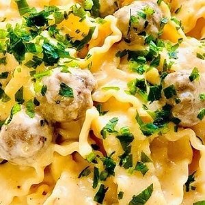 Паста с фрикадельками из горбуши в сливках, Кафе Трактир