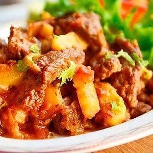 Азу из свинины по-татарски с картофелем, Кафе Трактир