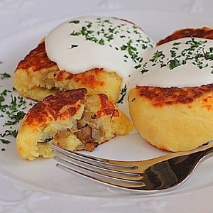 Зразы картофельные с грибами и сметаной, Кафе Трактир