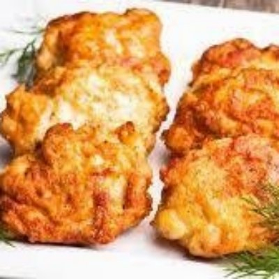 Заказать Мясо по-албански из куриного филе, пюре картофельное с маслом, салат из свежей капусты, Кафе Трактир