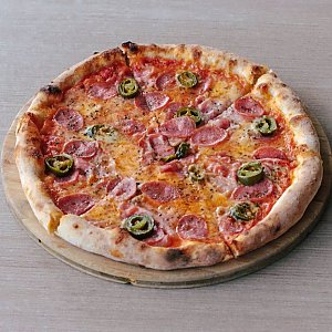 Пицца мясная с перцем халапеньо, PaPi