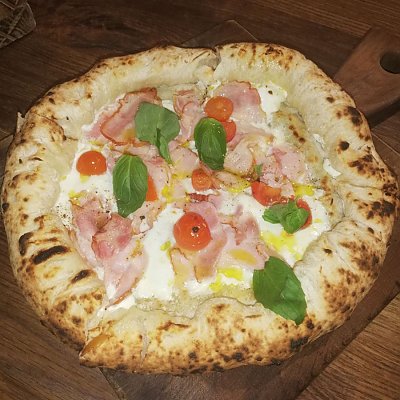 Заказать Пицца Визувиана с сырным бортом, Траттория Napoli