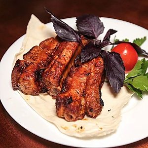 Шашлык из свиных ребер, Grill House