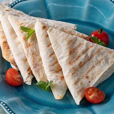 Заказать Маринованный лук, зелень в лаваше, Grill House