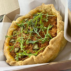 Пирог мясной с соусом Болоньезе, Кафе Виола (Шашлык-Башлык)