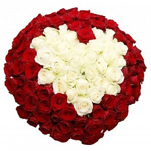 Букет из 101 розы в виде сердца, Ромашка