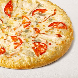 Пицца Сырная с цыпленком на пышном тесте 25см, Суши WOK - Глубокое