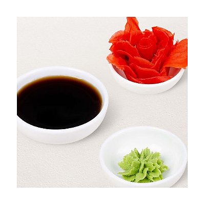 Заказать Комбо с соусом, имбирем и васаби, Суши WOK - Глубокое