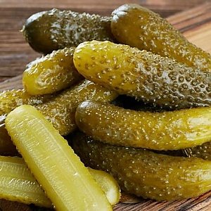 + соленый огурец к пицце, Траттория Маркони