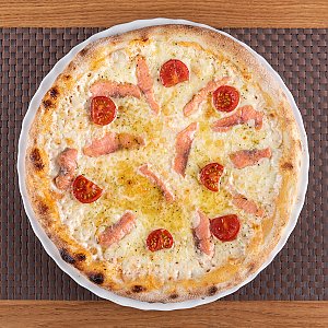 Пицца С семгой и сыром 30см, Солянка