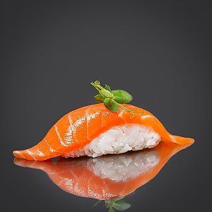Суши с лососем, SHERLOCK SUSHI