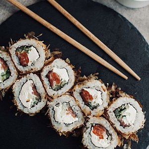 Бонито с лососем, Sushi Mr. Crabs