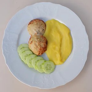 Куриные котлетки с картофельным кремом и свежими овощами, Бона Сфорца
