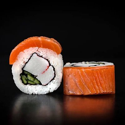 Заказать Ролл с лососем и снежным крабом, Rokoko