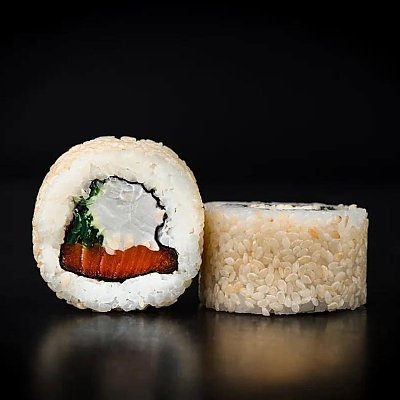 Заказать Ролл с лососем и чукой, Rokoko