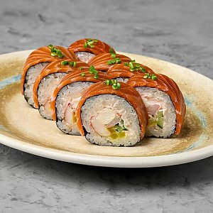 Ролл с лососем, креветкой и соусом криль, Terra - Гродно