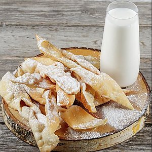Бабушкин хворост с сахарной пудрой и молоком, Литвины - Гродно