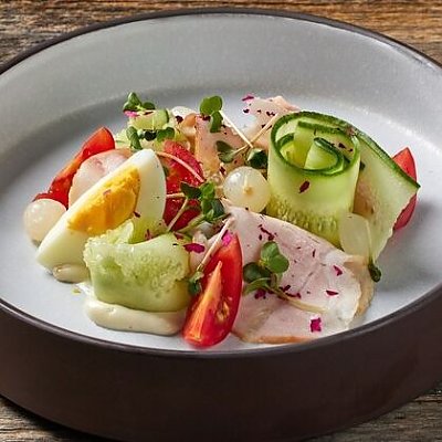 Заказать Салат с ветчиной, яйцами, овощами и сырной заправкой, Литвины - Гродно