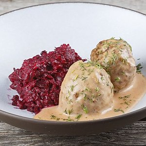 Тефтели домашние с салатом из свеклы, Литвины - Гродно