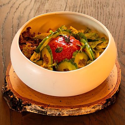 Заказать Бланшированный в пряном томатном соке томат с зеленым салатом, Литвины - Гродно