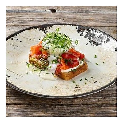 Заказать Гренка с красной рыбой, домашним сыром и томатами конфи, Terra - Гродно