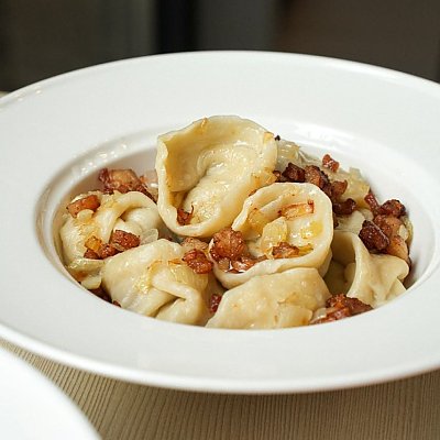 Заказать Вареники с печенью, шкварками и луком, Чемодан