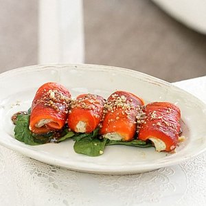 Закуска из печёного пераца, Трактир У Озера