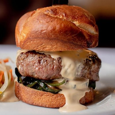 Заказать Бургер с говяжьим бифштексом и устричным соусом, Жюль Верн