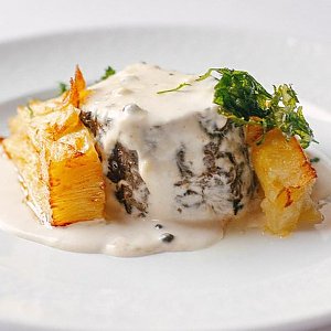 Филе миньон с перечным соусом и картофельным гратеном, Жюль Верн