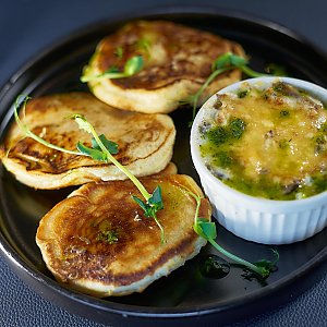 Жульен из языка с блинами, Гастробар Цоколь (Материк)