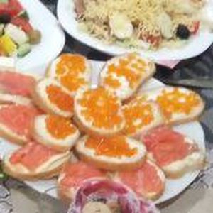 Бутерброд с красной рыбой (банкетное меню), Мини-кафе Белорусская Узбекская Кухня