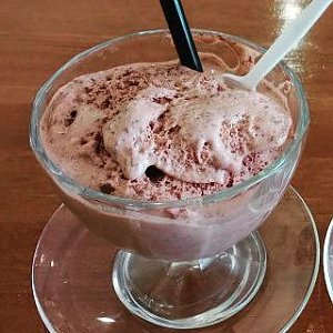 Мороженое Шоколадное с кусочками шоколада, Мини-кафе Белорусская Узбекская Кухня