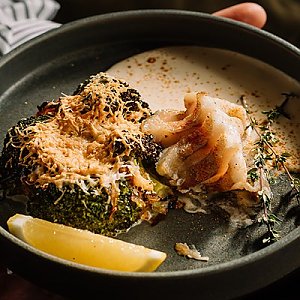 Морской окунь с броколи, МАМА ХУАНА