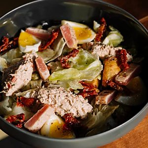 Салат с тунцом, МАМА ХУАНА