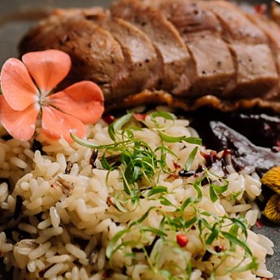 Заказать Филе утки с соусом из чернослива, МАМА ХУАНА