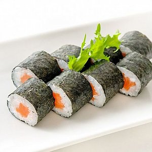 Ролл с копчёной форелью, Fusion Sushi