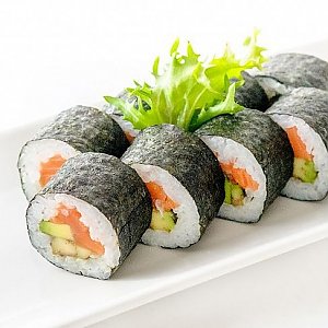 Ролл с лососем и авокадо, Fusion Sushi