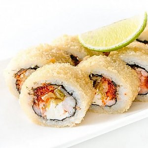Темпура ролл с копченой форелью, Fusion Sushi