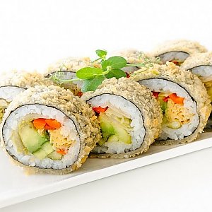 Темпура ролл с соевой спаржей, Fusion Sushi