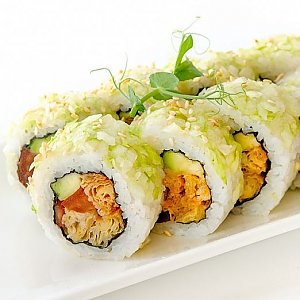 Ролл с соевой спаржей и салатом Айсберг, Fusion Sushi