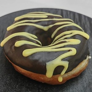 Донат Банан - шоколад, Пончесса