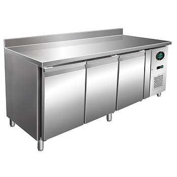  Стол морозильный VIATTO GN3200BT на сайте Белторгхолод